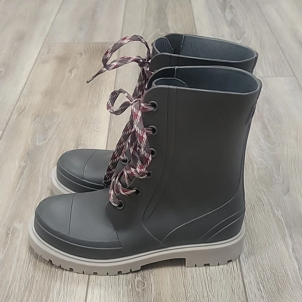 Cougar Size 7 Gray Mardrid Lace Up Rain Boots NWT
